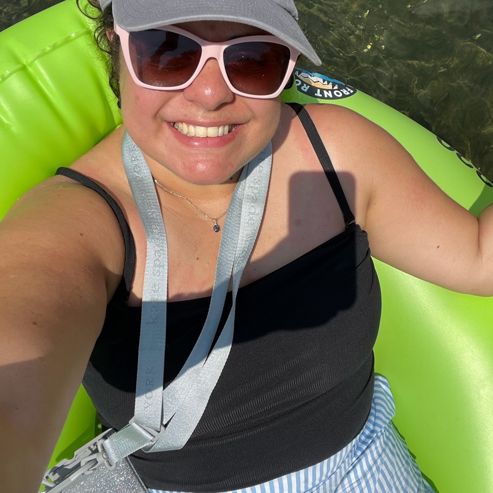 Meet your Posher, Tiffany